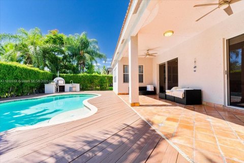 House in Weston, Florida 4 bedrooms, 174.28 sq.m. № 1889614 - photo 14