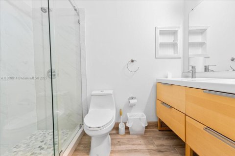 House in Weston, Florida 4 bedrooms, 174.28 sq.m. № 1889614 - photo 12