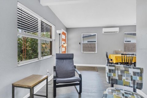 Casa en alquiler en Sarasota, Florida, 2 dormitorios, 76.74 m2 № 1568365 - foto 15