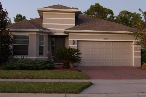 Villa ou maison à Clermont, Floride 4 chambres, 218.88 m2 № 2143551