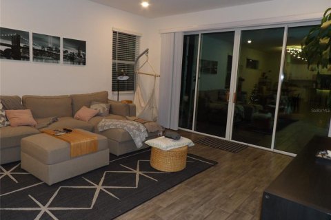 Villa ou maison à vendre à Clermont, Floride: 4 chambres, 218.88 m2 № 2143551 - photo 17