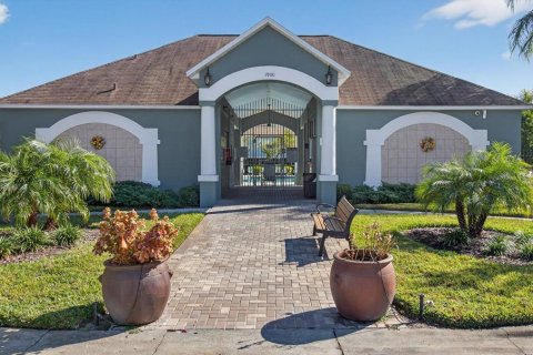 Townhouse in Brandon, Florida 2 bedrooms, 109.44 sq.m. № 2104147 - photo 30