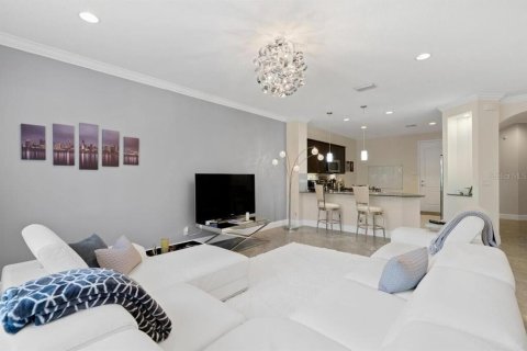 Townhouse in West Palm Beach, Florida 3 bedrooms, 211.63 sq.m. № 2102435 - photo 13