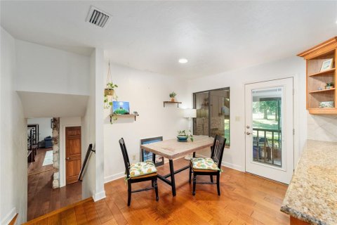 House in Gainesville, Florida 3 bedrooms, 349.68 sq.m. № 1765921 - photo 16