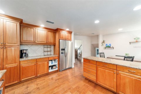 House in Gainesville, Florida 3 bedrooms, 349.68 sq.m. № 1765921 - photo 14