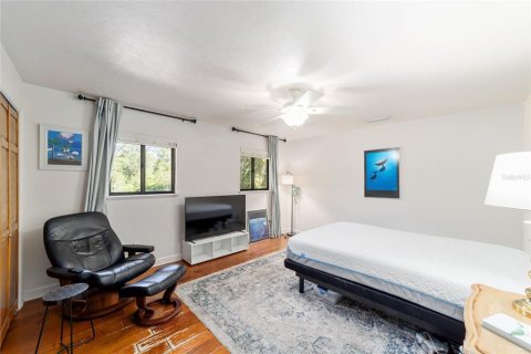 House in Gainesville, Florida 3 bedrooms, 349.68 sq.m. № 1765921 - photo 23