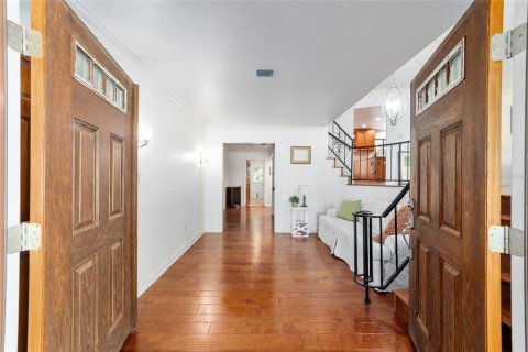 House in Gainesville, Florida 3 bedrooms, 349.68 sq.m. № 1765921 - photo 6