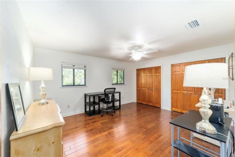 House in Gainesville, Florida 3 bedrooms, 349.68 sq.m. № 1765921 - photo 22