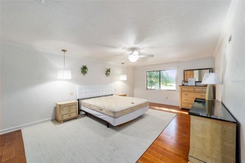 House in Gainesville, Florida 3 bedrooms, 349.68 sq.m. № 1765921 - photo 17
