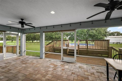 House in Wildwood, Florida 5 bedrooms, 268.67 sq.m. № 1829734 - photo 25