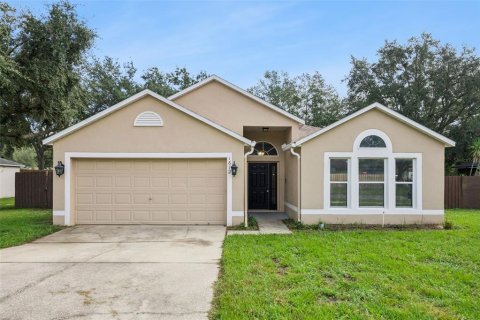 Casa en Clermont, Florida 4 dormitorios, 177.54 m2 № 2373944