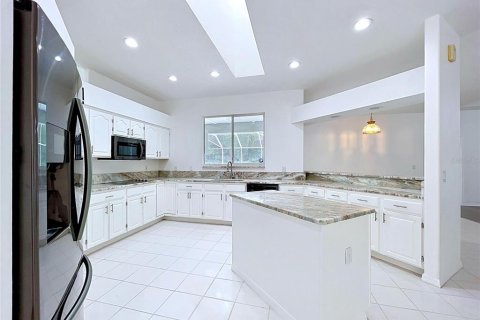 House in Hernando, Florida 4 bedrooms, 313.55 sq.m. № 2112457 - photo 8