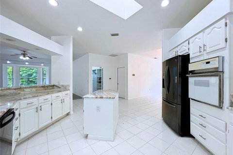 House in Hernando, Florida 4 bedrooms, 313.55 sq.m. № 2112457 - photo 9