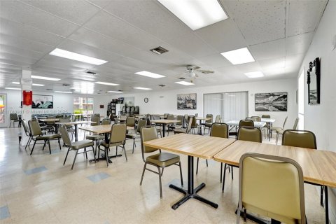 Condominio en venta en Miami, Florida, 1 dormitorio, 63.92 m2 № 1979621 - foto 28