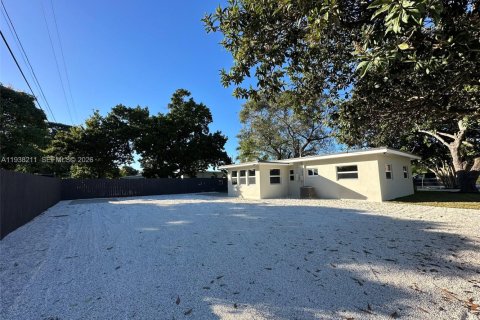 Villa ou maison à vendre à Miami, Floride: 3 chambres, 111.3 m2 № 1995948 - photo 21
