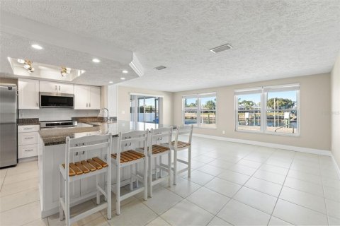 Villa ou maison à vendre à New Port Richey, Floride: 3 chambres, 146.51 m2 № 2200026 - photo 27