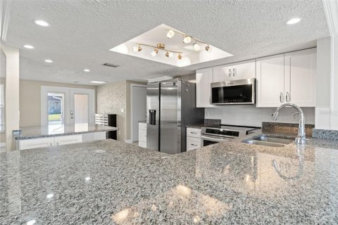Villa ou maison à vendre à New Port Richey, Floride: 3 chambres, 146.51 m2 № 2200026 - photo 21