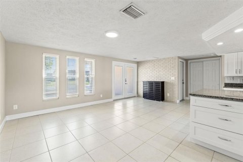 Villa ou maison à vendre à New Port Richey, Floride: 3 chambres, 146.51 m2 № 2200026 - photo 18