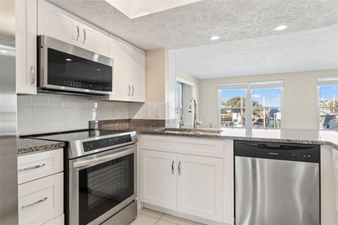Villa ou maison à vendre à New Port Richey, Floride: 3 chambres, 146.51 m2 № 2200026 - photo 26