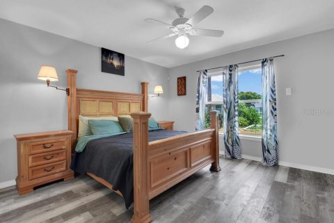Casa en venta en Cape Coral, Florida, 3 dormitorios, 160.44 m2 № 1828057 - foto 18