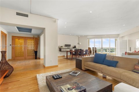 Copropriété à vendre à Aventura, Floride: 3 chambres, 249.91 m2 № 1940827 - photo 4