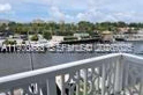 Condominio en venta en North Miami, Florida, 1 dormitorio, 72.28 m2 № 2031455 - foto 7