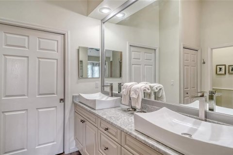Dúplex en venta en University Park, Florida, 2 dormitorios, 137.87 m2 № 1911121 - foto 25