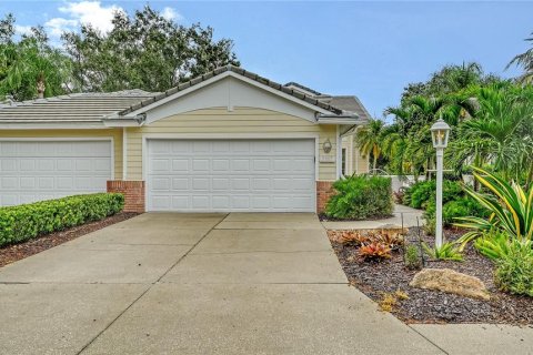 Dúplex en venta en University Park, Florida, 2 dormitorios, 137.87 m2 № 1911121 - foto 2