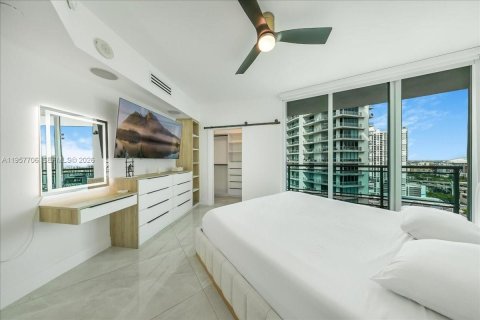 Apartamento en alquiler en Miami, Florida, 2 dormitorios, 86.86 m2 № 2011529 - foto 8