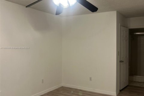 Copropriété à vendre à Miami, Floride: 2 chambres, 98.48 m2 № 1932117 - photo 6