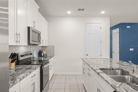 Villa ou maison à vendre à Kissimmee, Floride: 6 chambres, 277.5 m2 № 1665845 - photo 8