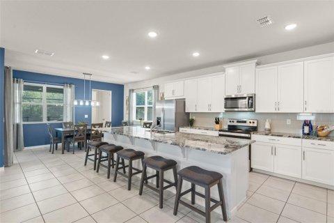 Villa ou maison à vendre à Kissimmee, Floride: 6 chambres, 277.5 m2 № 1665845 - photo 6