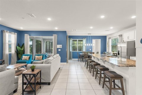 Villa ou maison à vendre à Kissimmee, Floride: 6 chambres, 277.5 m2 № 1665845 - photo 5