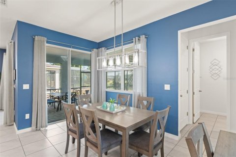 Villa ou maison à vendre à Kissimmee, Floride: 6 chambres, 277.5 m2 № 1665845 - photo 11