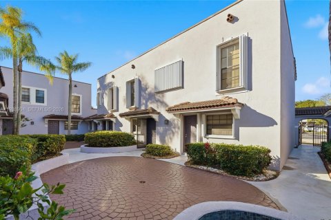 Adosado en venta en Pembroke Pines, Florida, 2 dormitorios, 101.08 m2 № 1998469 - foto 22