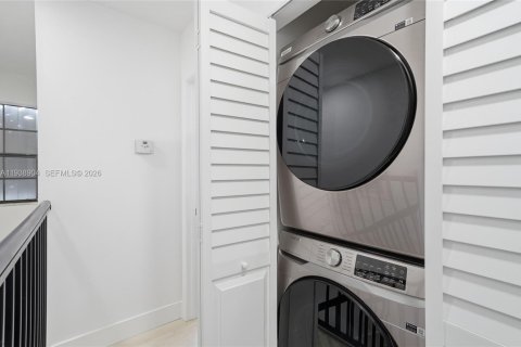 Adosado en venta en Pembroke Pines, Florida, 2 dormitorios, 101.08 m2 № 1998469 - foto 20