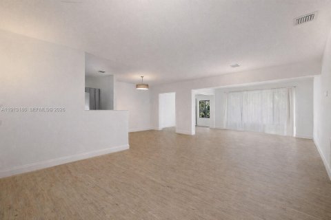 House in Fort Lauderdale, Florida 3 bedrooms, 120.77 sq.m. № 2015835 - photo 11