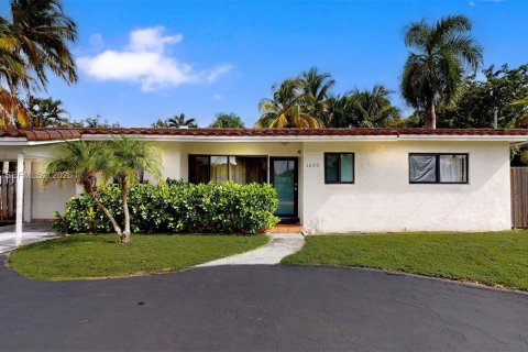 House in Fort Lauderdale, Florida 3 bedrooms, 120.77 sq.m. № 2015835 - photo 6