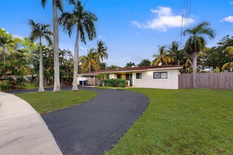 House in Fort Lauderdale, Florida 3 bedrooms, 120.77 sq.m. № 2015835 - photo 8