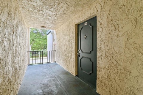 Condominio en venta en Tamarac, Florida, 2 dormitorios, 88.26 m2 № 1228713 - foto 1
