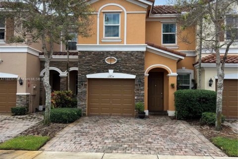 Adosado en venta en Plantation, Florida, 4 dormitorios, 185.06 m2 № 1930647 - foto 8