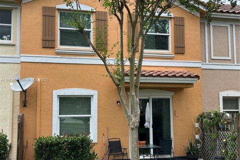 Adosado en venta en Plantation, Florida, 4 dormitorios, 185.06 m2 № 1930647 - foto 4