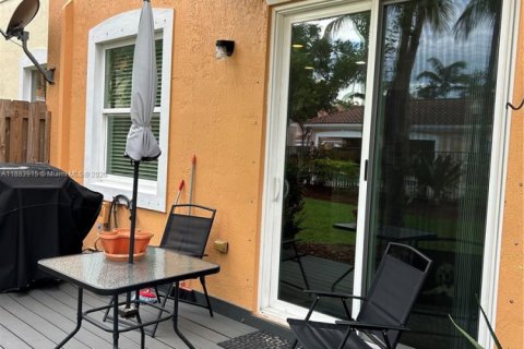 Adosado en venta en Plantation, Florida, 4 dormitorios, 185.06 m2 № 1930647 - foto 5