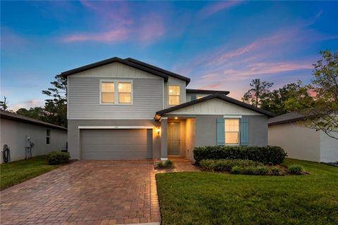 House in New Smyrna Beach, Florida 4 bedrooms, 251.02 sq.m. № 2419717