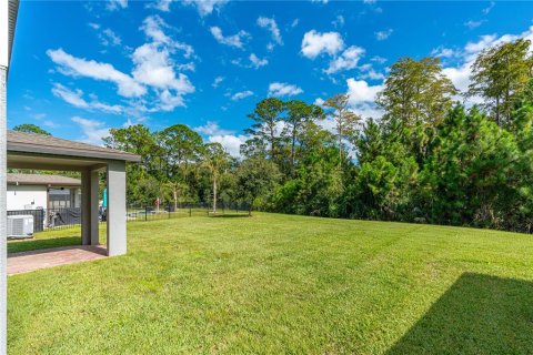 House in New Smyrna Beach, Florida 4 bedrooms, 251.02 sq.m. № 2419717 - photo 8
