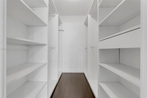 Condo in Fort Lauderdale, Florida, 1 bedroom  № 2368067 - photo 28
