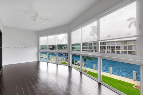 Condo in Fort Lauderdale, Florida, 1 bedroom  № 2368067 - photo 22