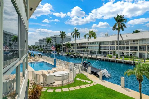 Condo in Fort Lauderdale, Florida, 1 bedroom  № 2368067 - photo 4