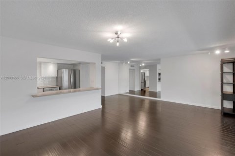 Condo in Fort Lauderdale, Florida, 1 bedroom  № 2368067 - photo 19