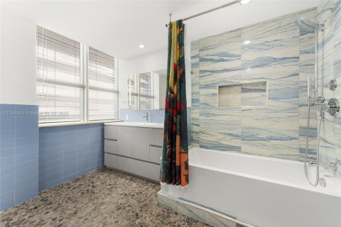 Copropriété à louer à Miami Beach, Floride: 5 chambres, 427.26 m2 № 1862302 - photo 29